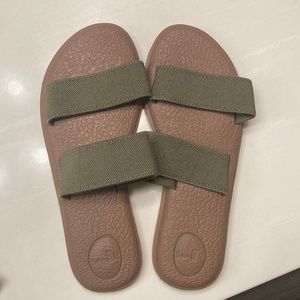 Sanuk Sandal Flip Flops *NEW* size 8